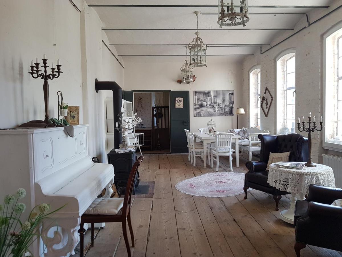 Bed and Breakfast Alte Lebkuchenfabrik à Kremmen Extérieur photo